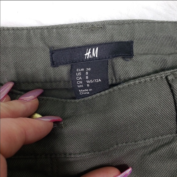 H&M Shorts - Picture 5 of 6